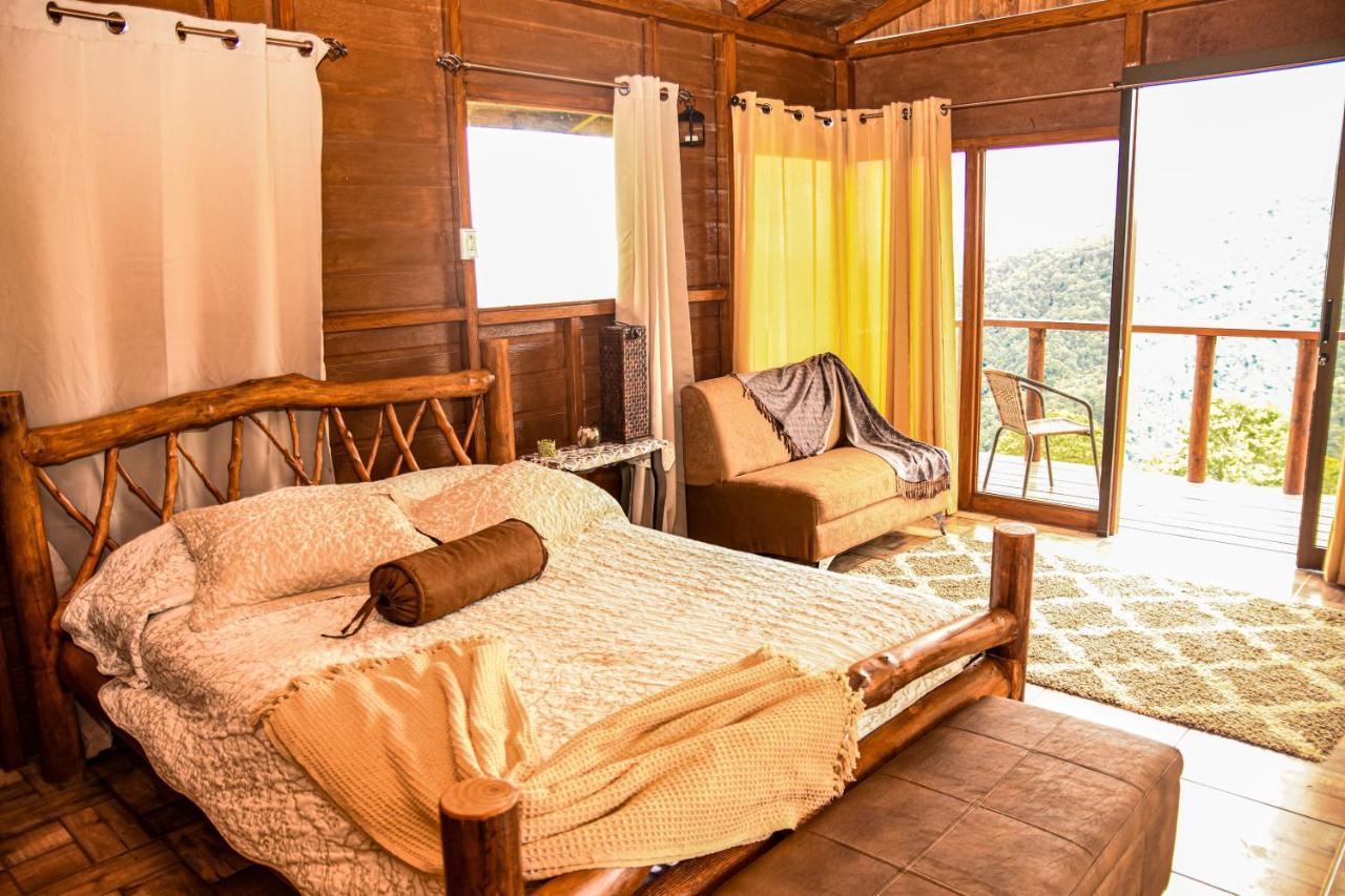 Pacuare Mountain Lodge Tres Equis Bagian luar foto