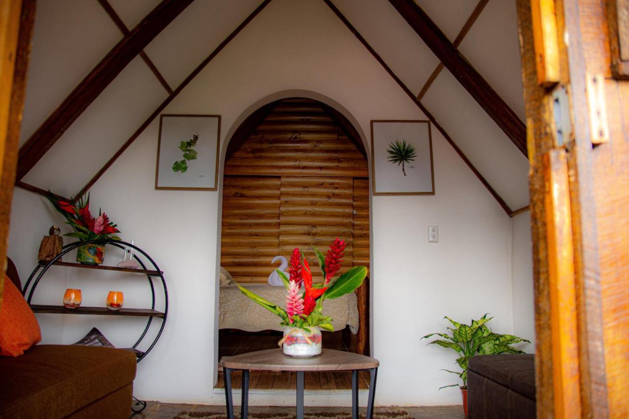 Pacuare Mountain Lodge Tres Equis Bagian luar foto