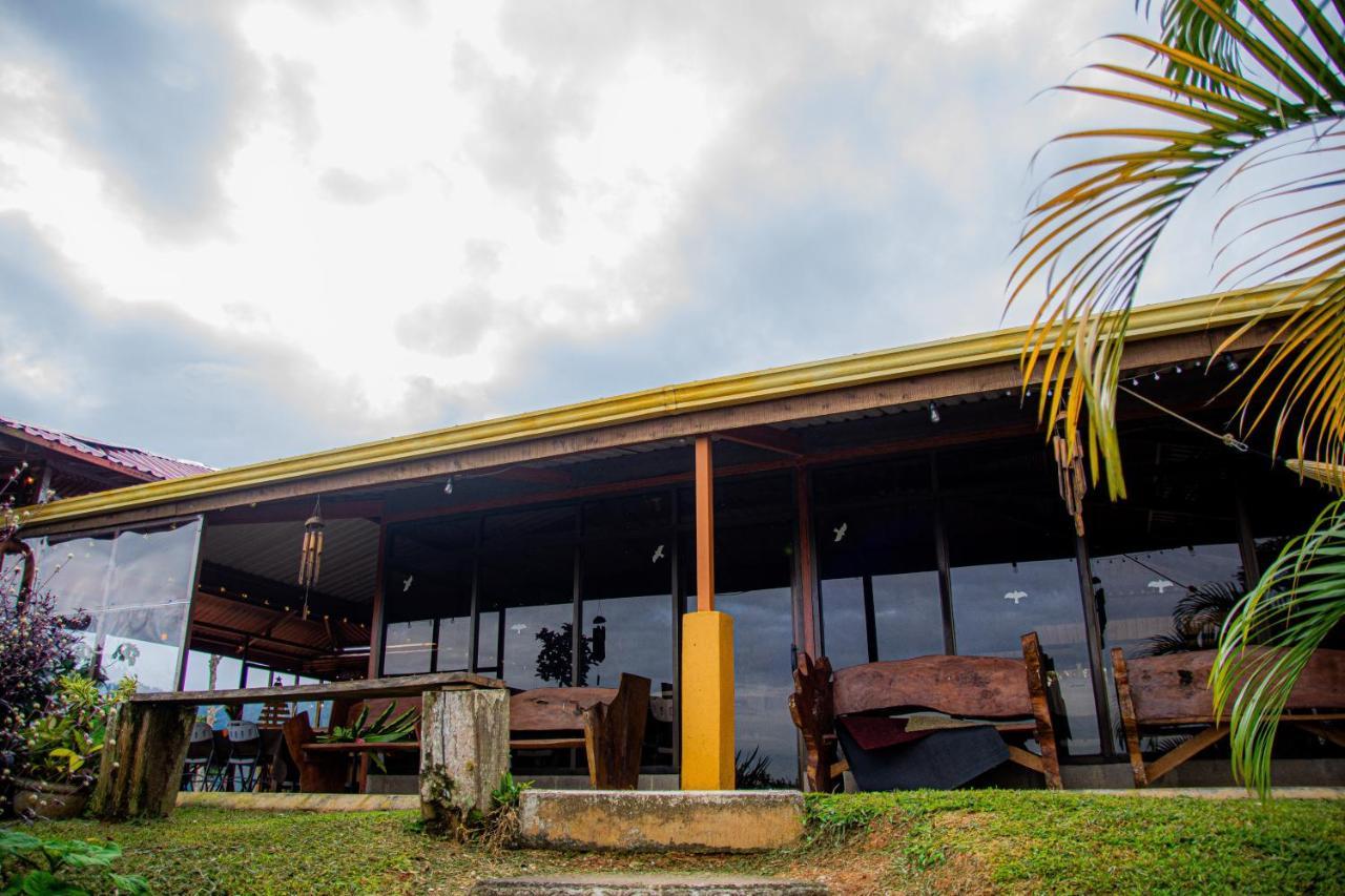 Pacuare Mountain Lodge Tres Equis Bagian luar foto